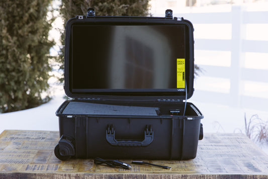 24" Monitor in Hardshell Case w/ Battery