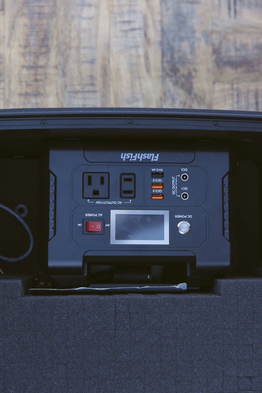 24" Monitor in Hardshell Case w/ Battery